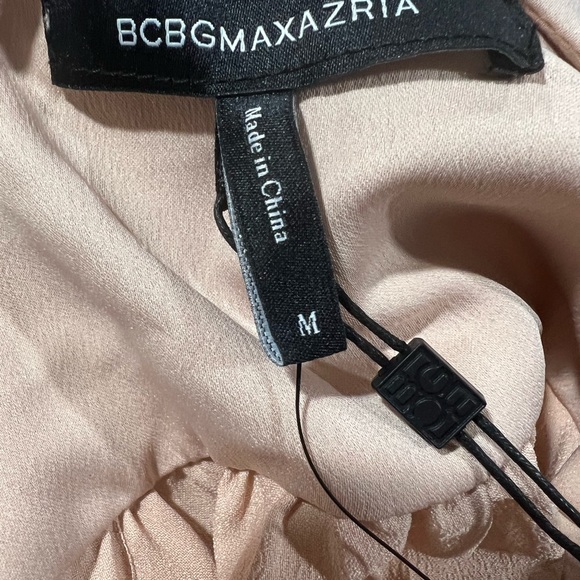 NWT BCBG wrap dress with beautiful buttons on the sleeve - Picture 4 of 5